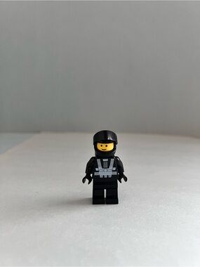 Lego Blacktron Minifigure